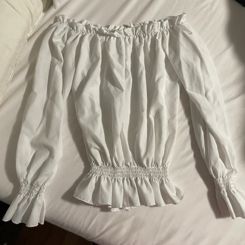 Off The Shoulder Ruffle White Top - Picture 6 of 7